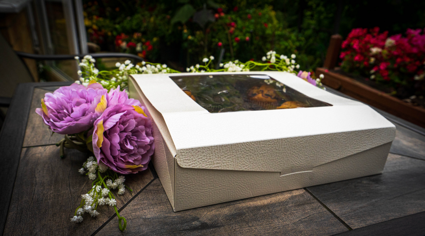 Luxury Pelle Box w/ attached Lid x 5