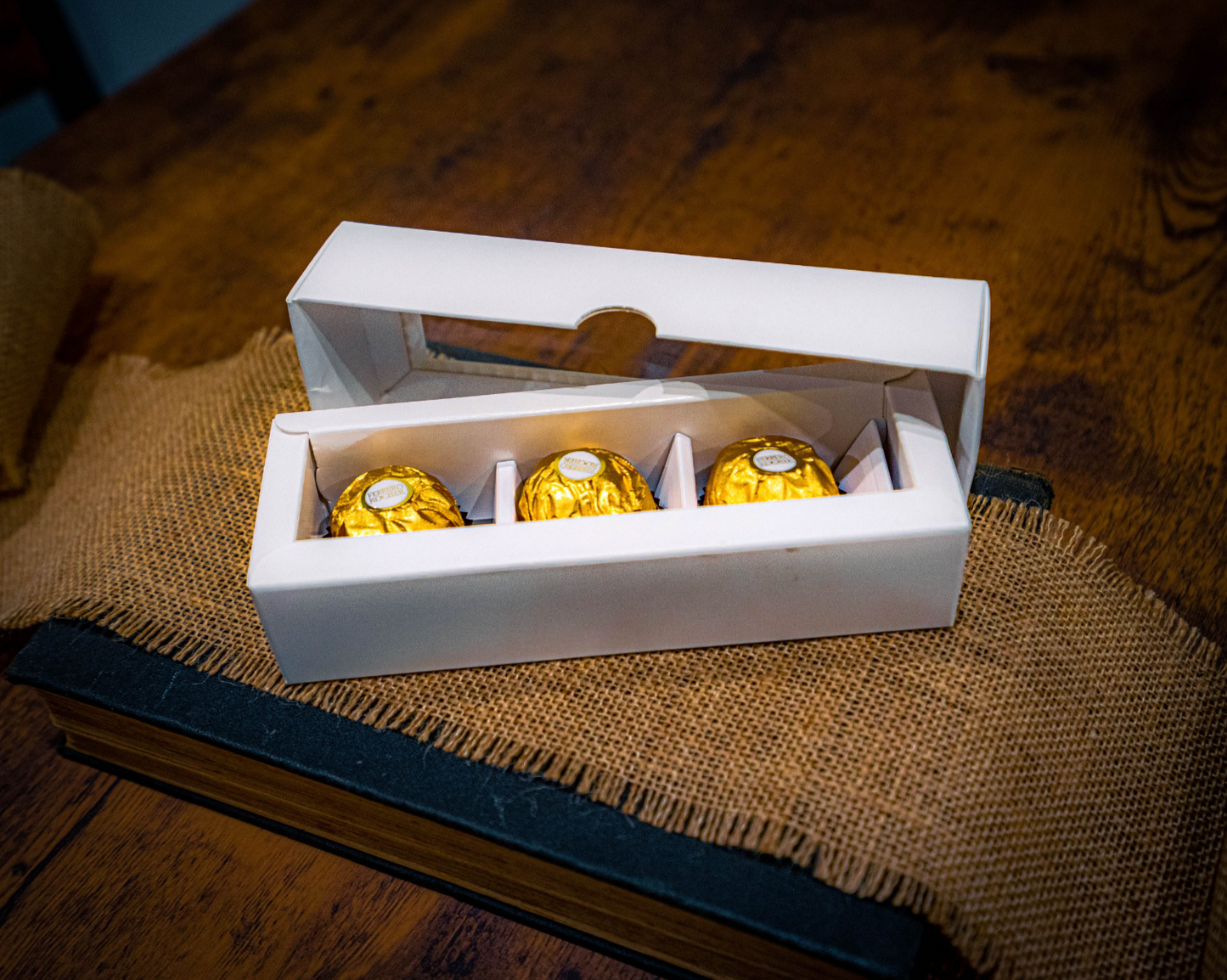 White Window Truffle Box w/ 3 Piece Divider x 5