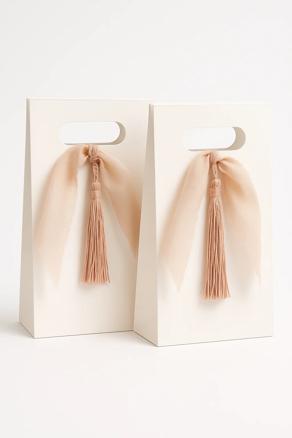 Elegant Box Tassles x 50