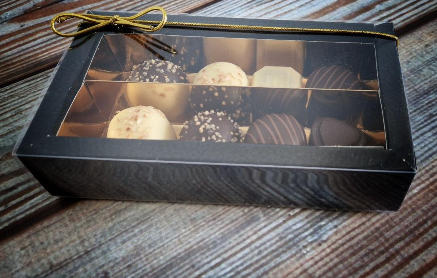 Black and Gold Deluxe Chocolate Boxes x 5