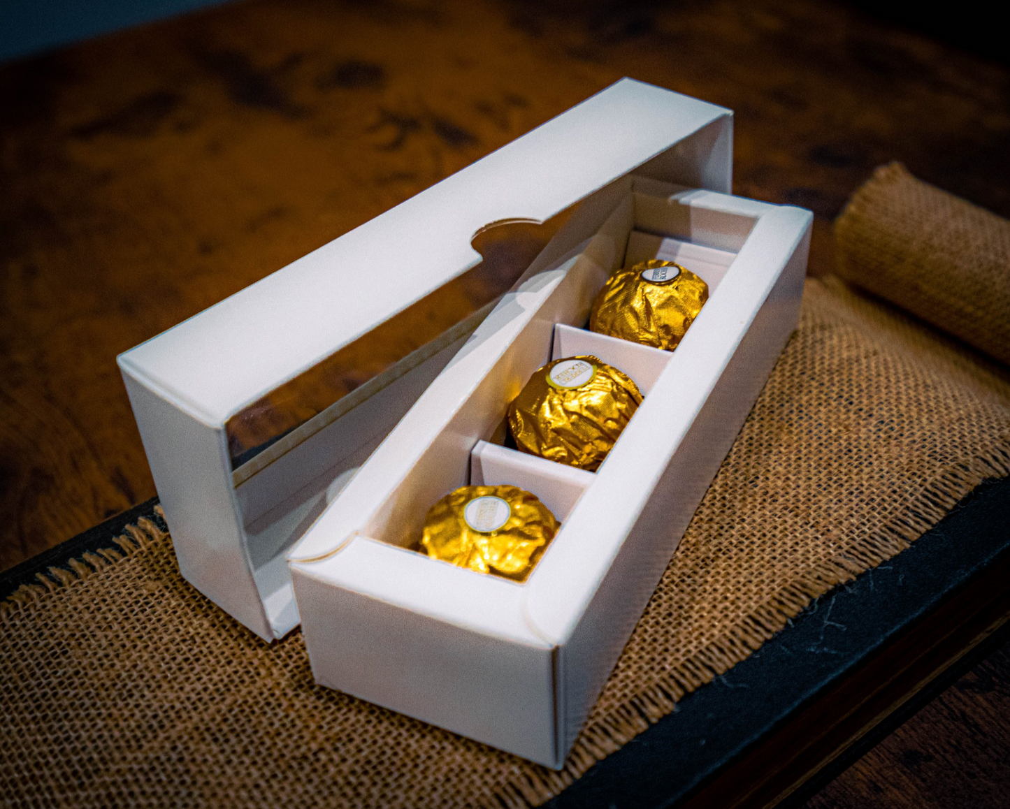 White Window Truffle Box w/ 3 Piece Divider x 5