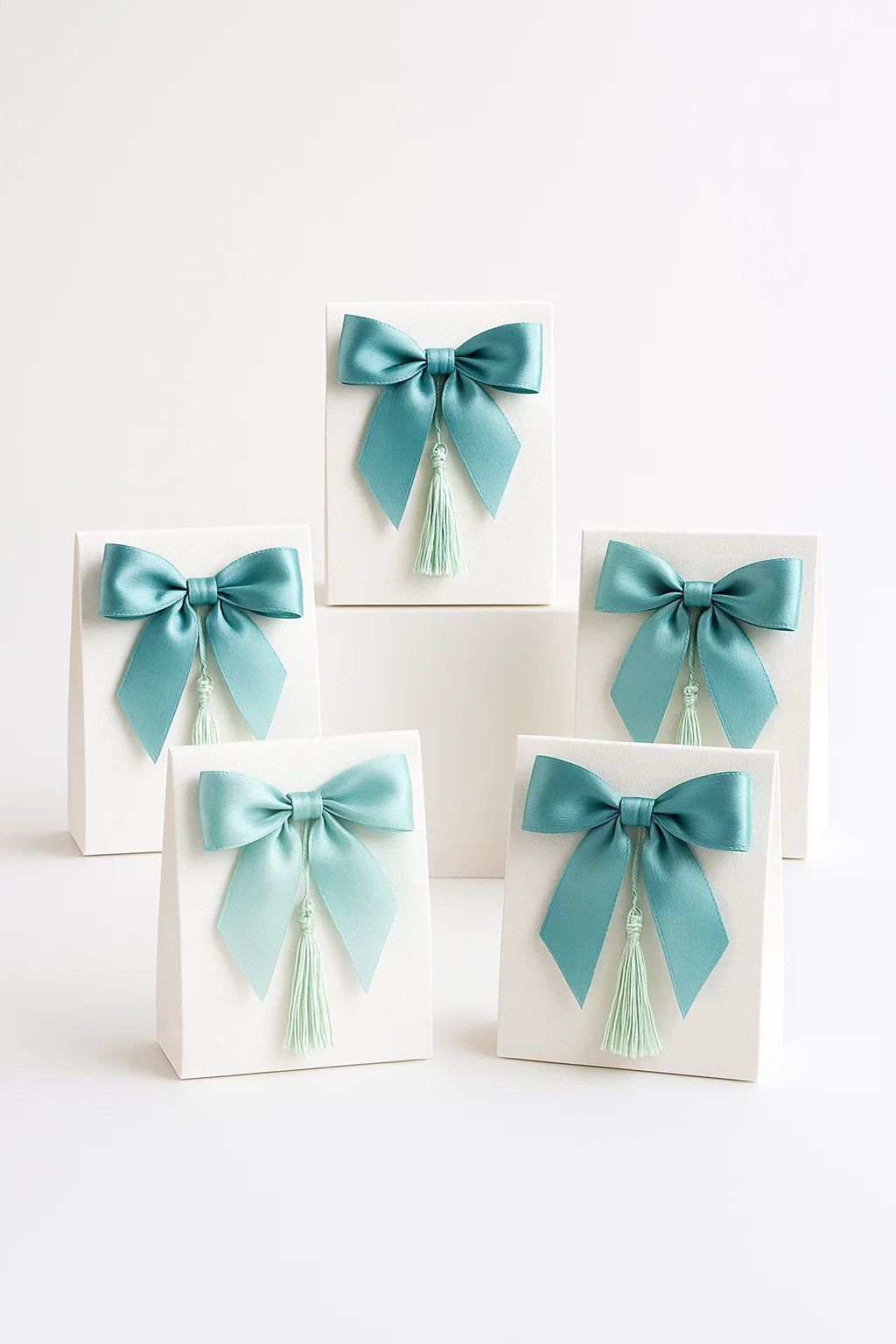 Elegant Box Tassles x 50