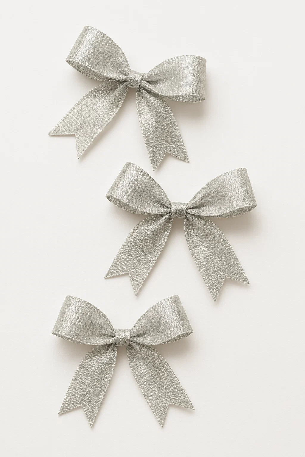Lurex Bows x 12