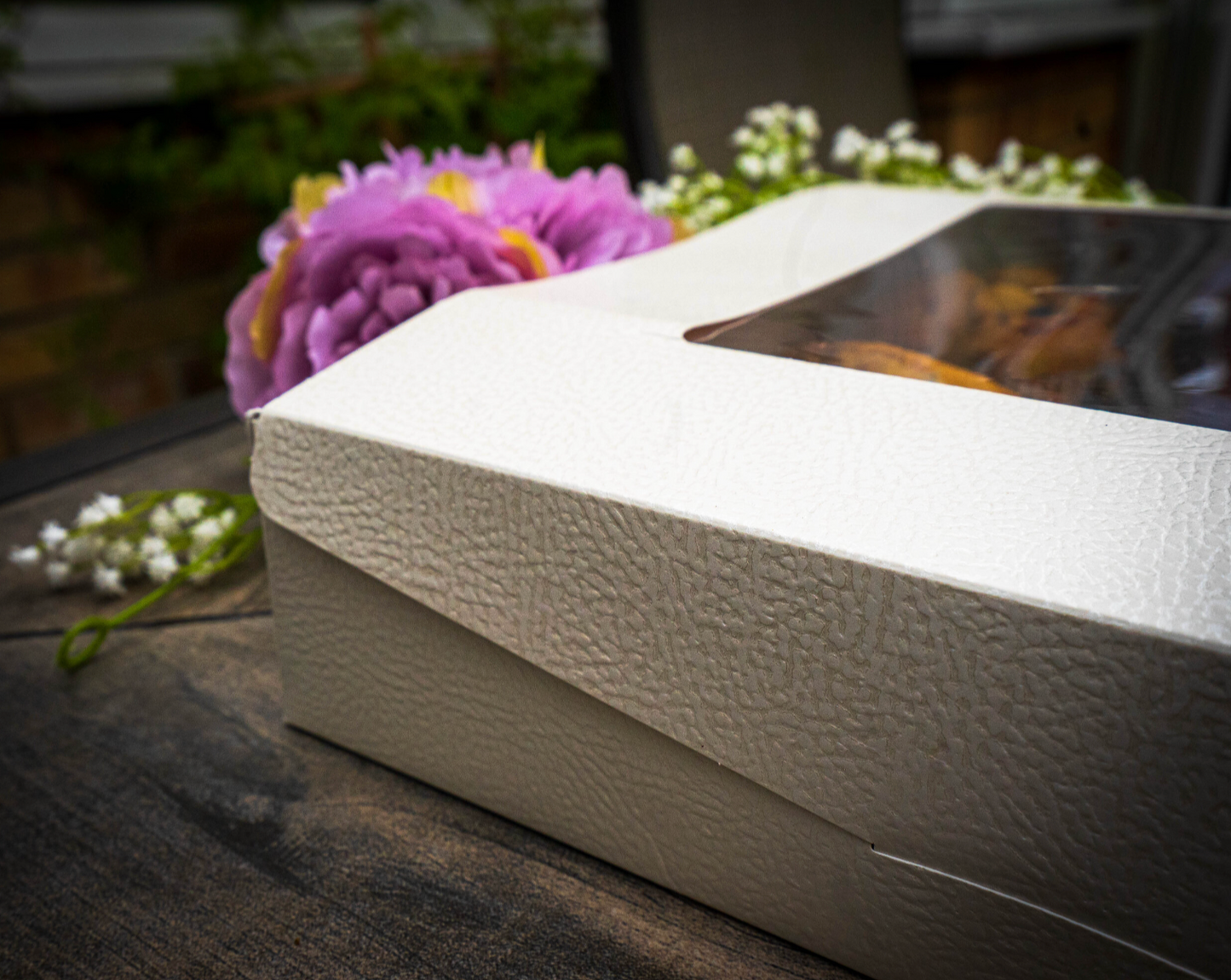 Luxury Pelle Box w/ attached Lid x 5